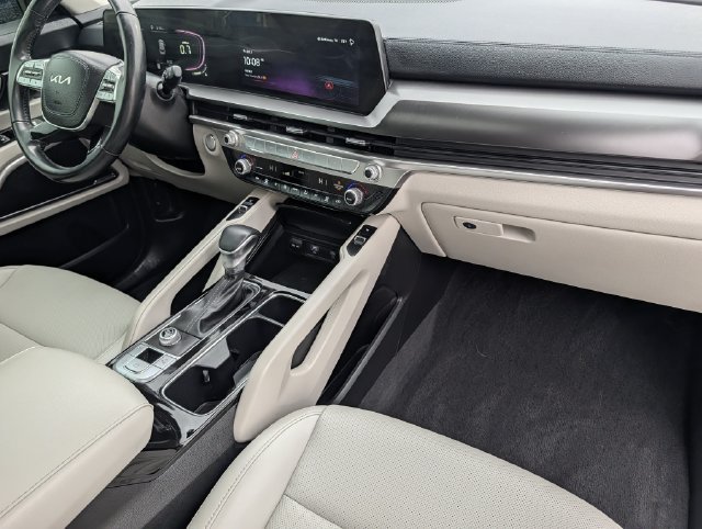 Used 2024 Kia Telluride S w/ S Sunroof Package FWD image 35