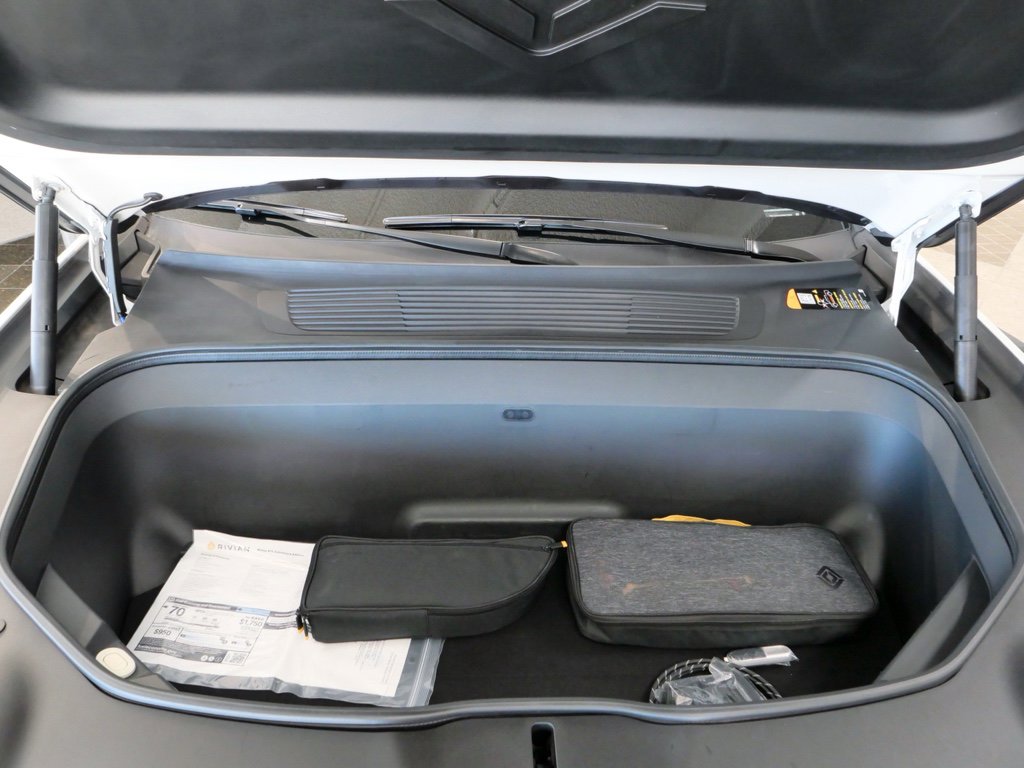 Used 2022 Rivian R1T Adventure image 25