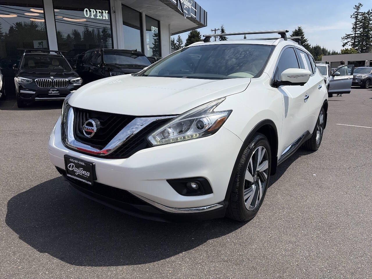 Used 2015 Nissan Murano Platinum w/ Platinum Technology Package AWD/4WD image 1