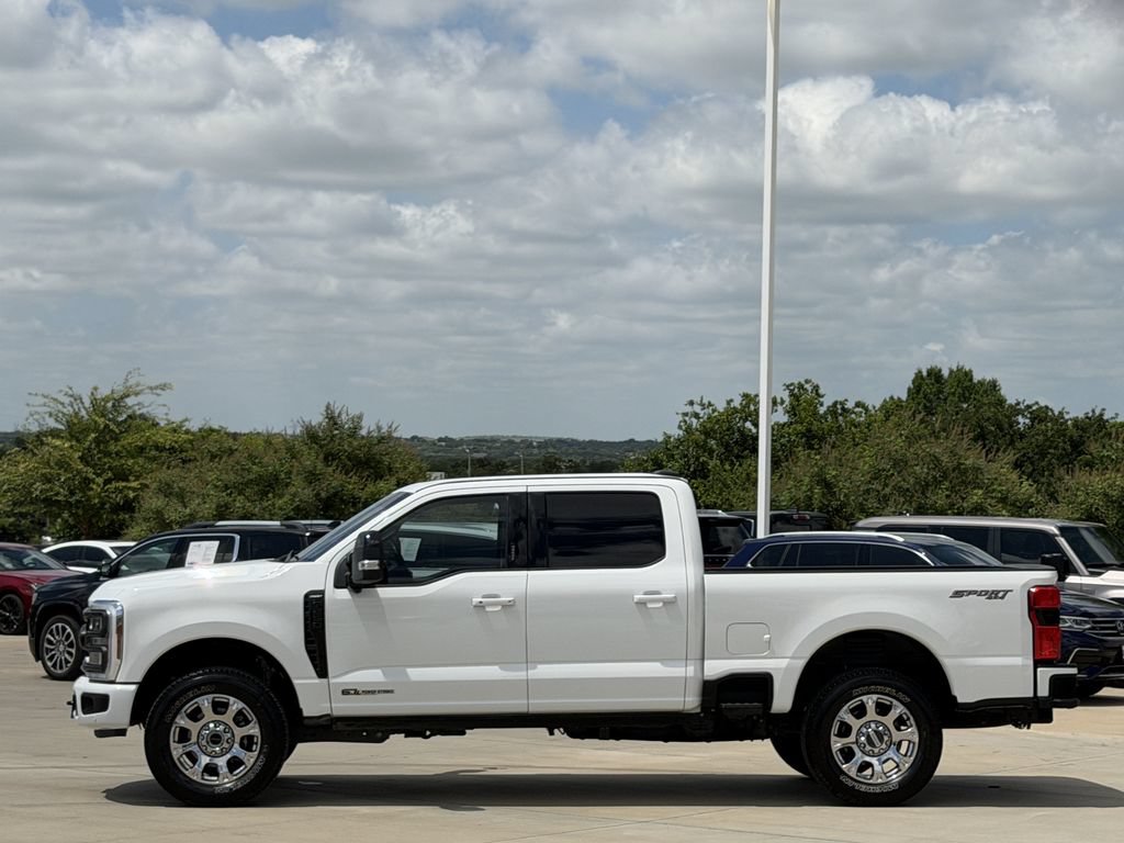 Used 2024 Ford F250 Lariat w/ Lariat Ultimate Package AWD/4WD image 3