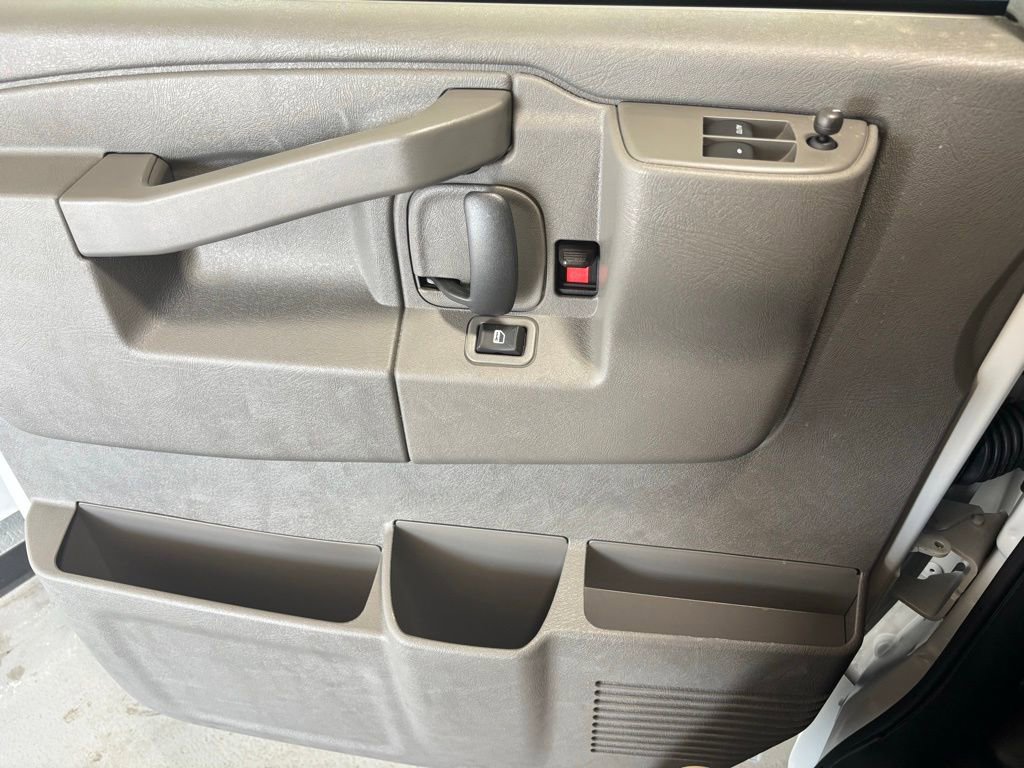 New 2025 Chevrolet Express 2500 Work Van w/ Driver Convenience Package image 22