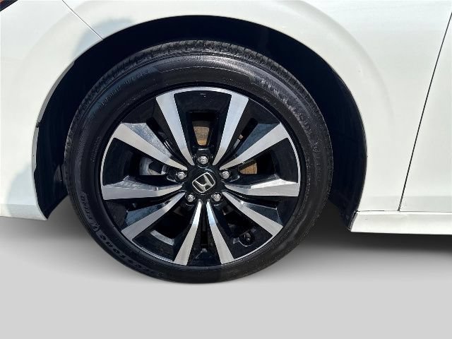 Certified 2024 Honda Civic EX image 28