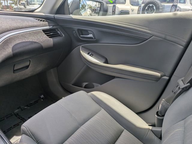 Used 2015 Chevrolet Impala LS w/ LS Convenience Package FWD image 19