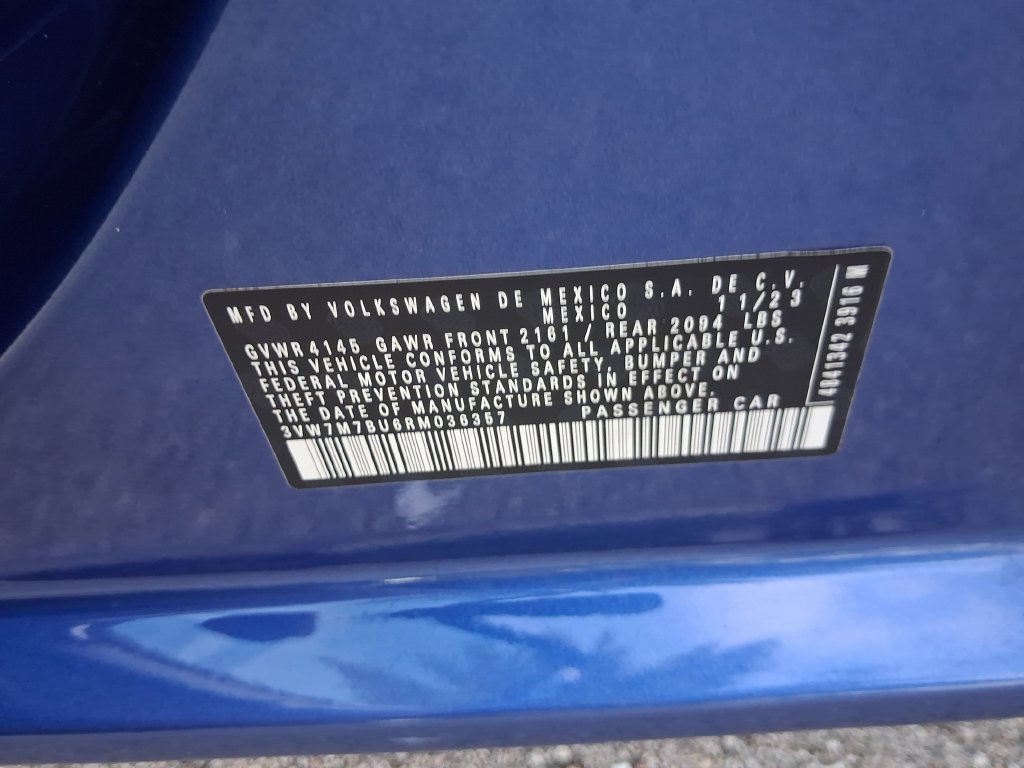 Used 2024 Volkswagen Jetta SE w/ Panoramic Sunroof Package FWD image 27