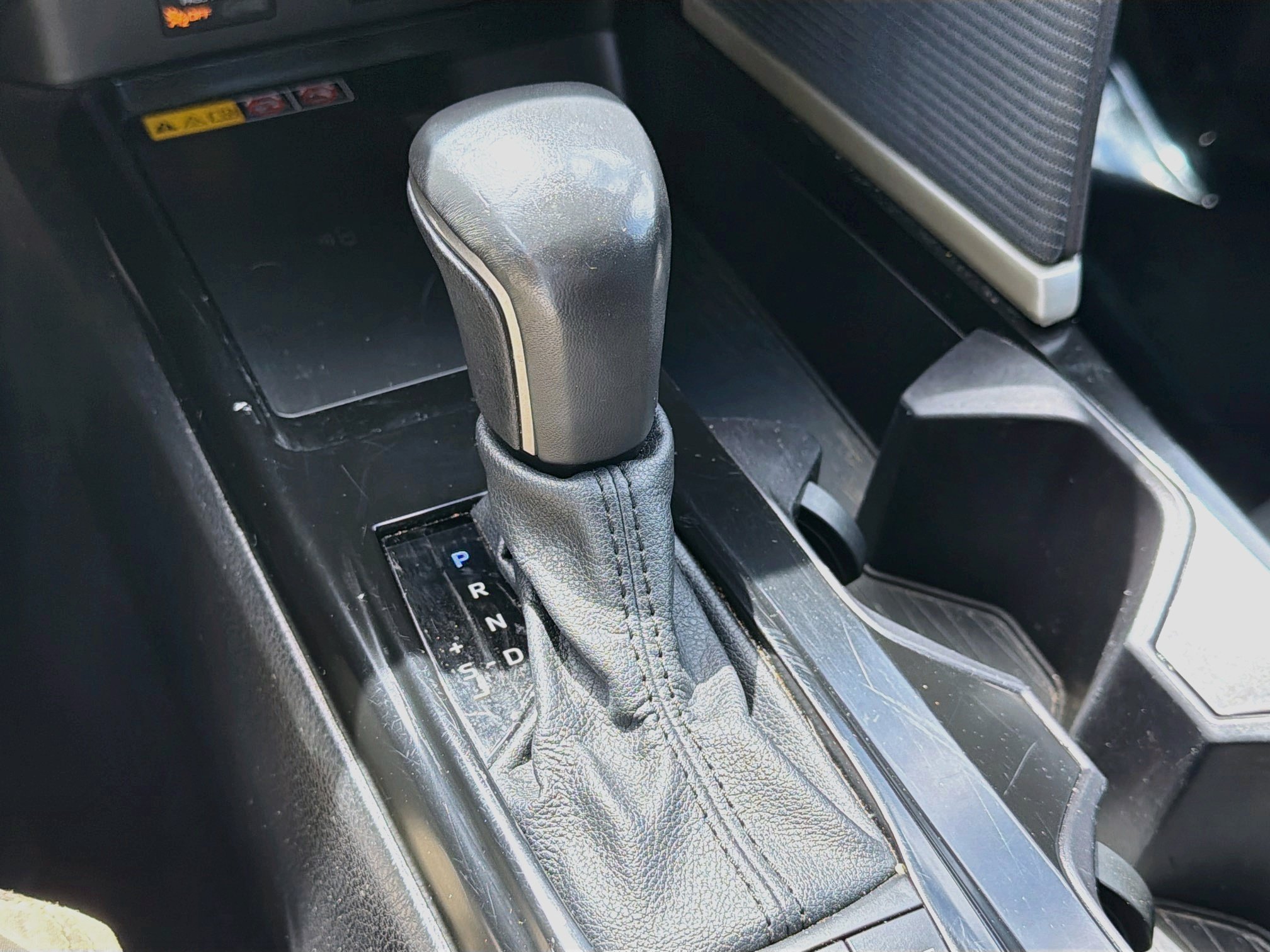 Used 2025 Toyota Camry SE FWD image 26