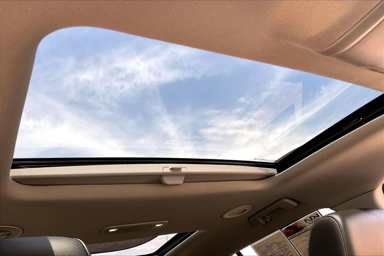 Used 2019 GMC Acadia SLT w/ Black Edition FWD image 30