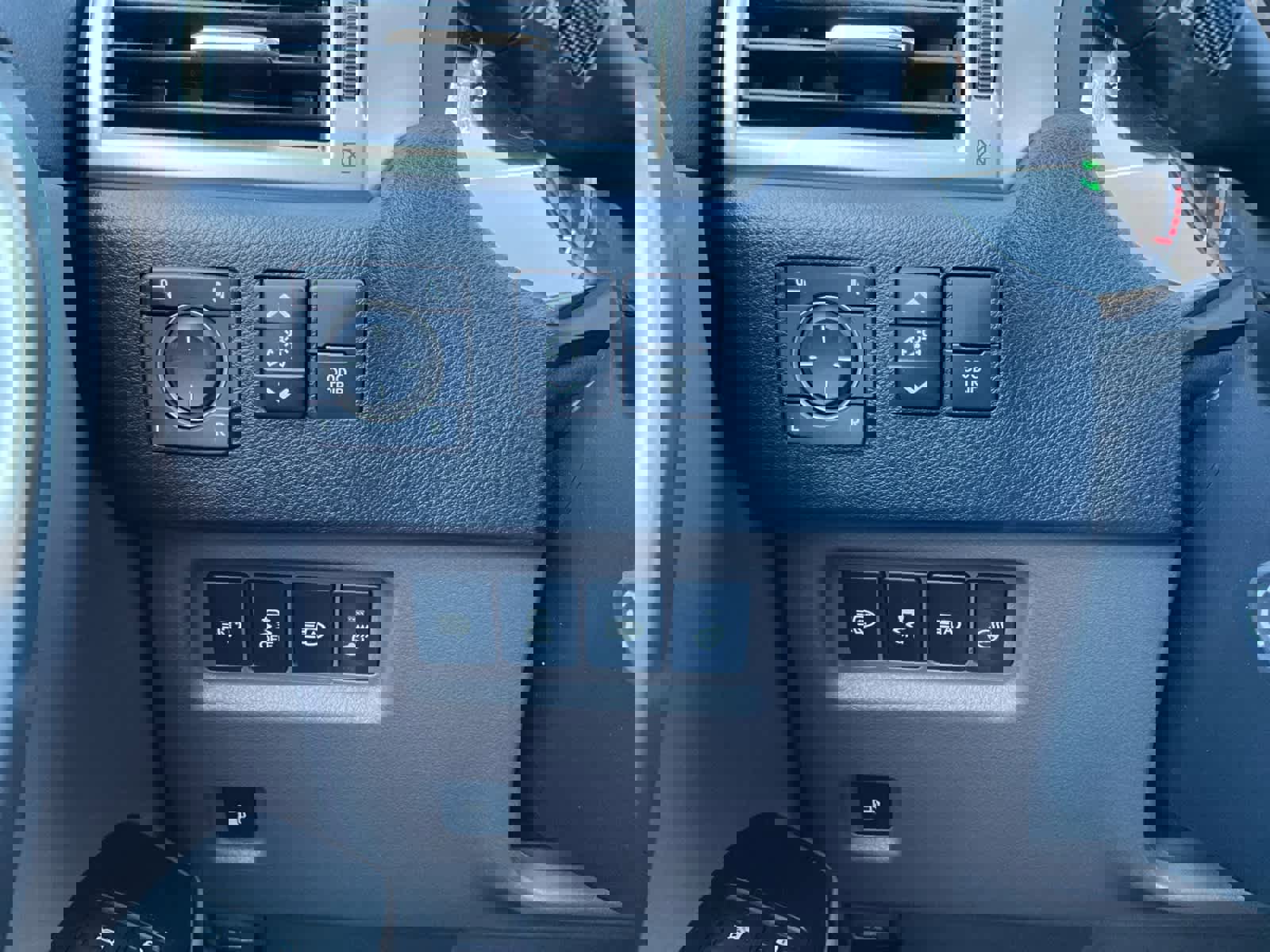 Used 2023 Lexus GX 460 Premium w/ Premium Package image 23