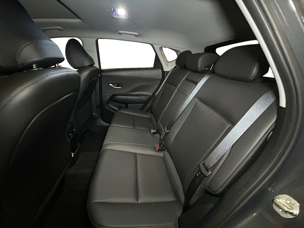 Used 2024 Hyundai Kona Limited AWD/4WD image 14