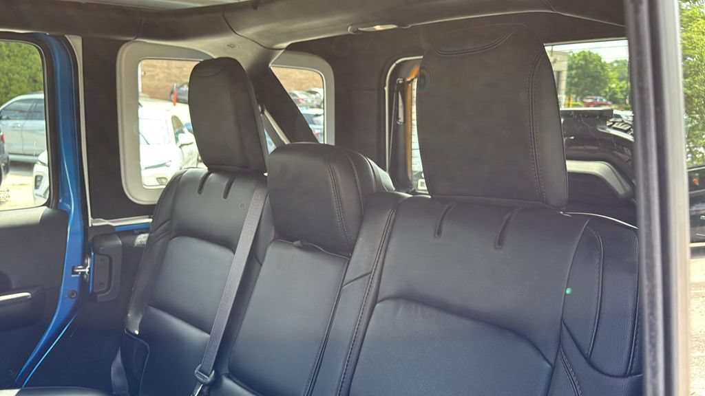 Used 2023 Jeep Wrangler Unlimited Rubicon 392 w/ Xtreme Recon 35" Tire Package AWD/4WD image 27