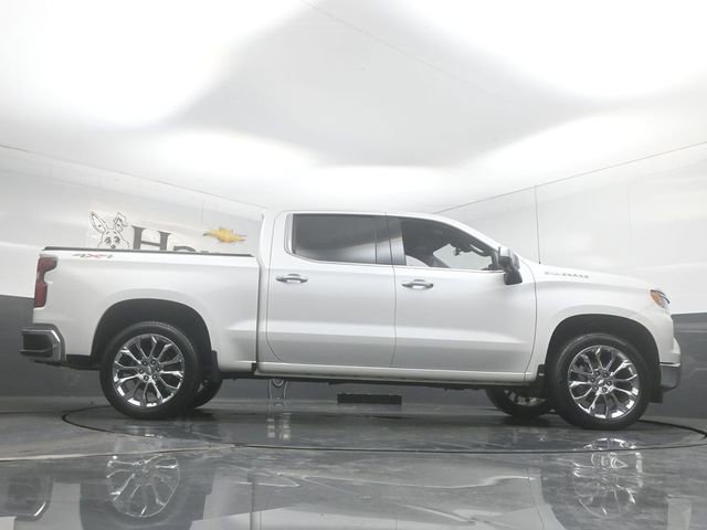 Used 2023 Chevrolet Silverado 1500 LTZ w/ LTZ Premium Package AWD/4WD image 52