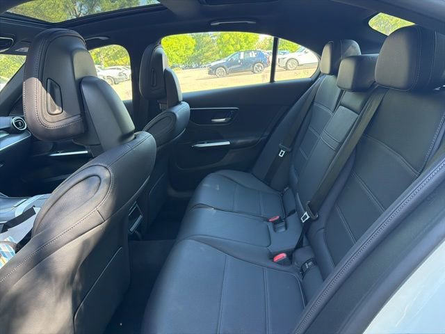 Used 2025 Mercedes-Benz C 300 4MATIC Sedan image 21