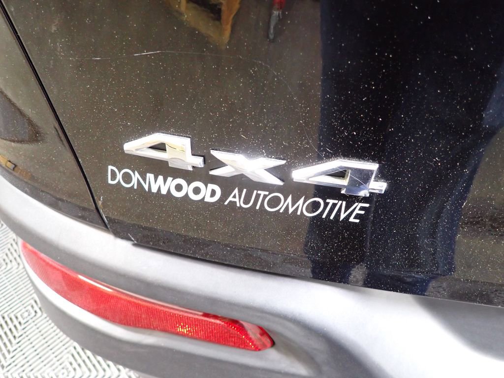 Used 2014 Jeep Cherokee Limited AWD/4WD image 13