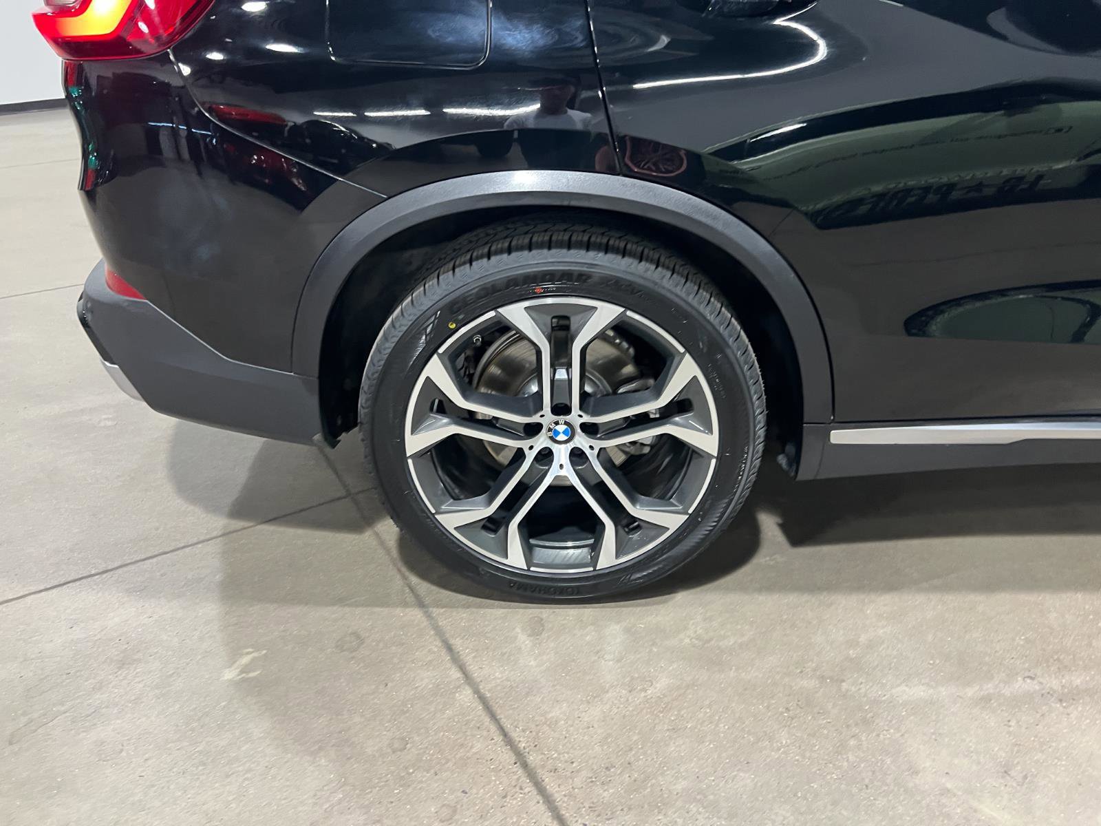 Used 2019 BMW X5 xDrive40i w/ Premium Package 2 AWD/4WD image 46