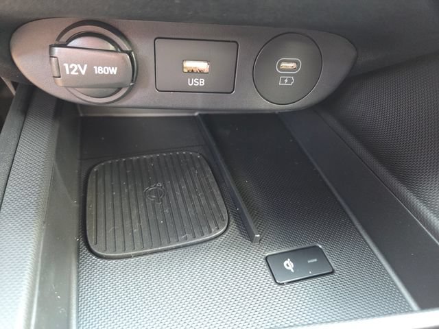New 2026 Hyundai Elantra SEL FWD image 6