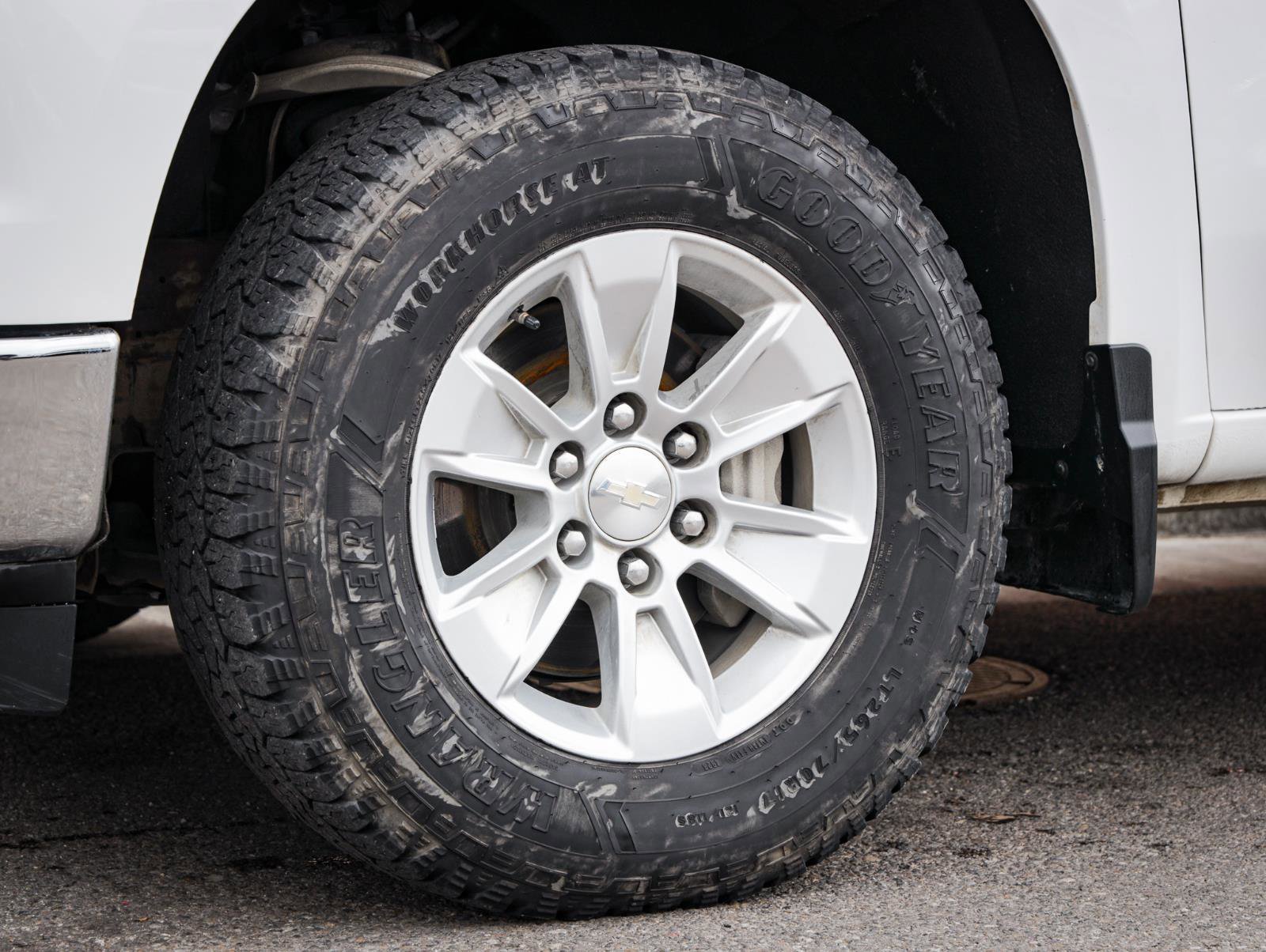 Used 2022 Chevrolet Silverado 1500 LT w/ Protection Package image 11