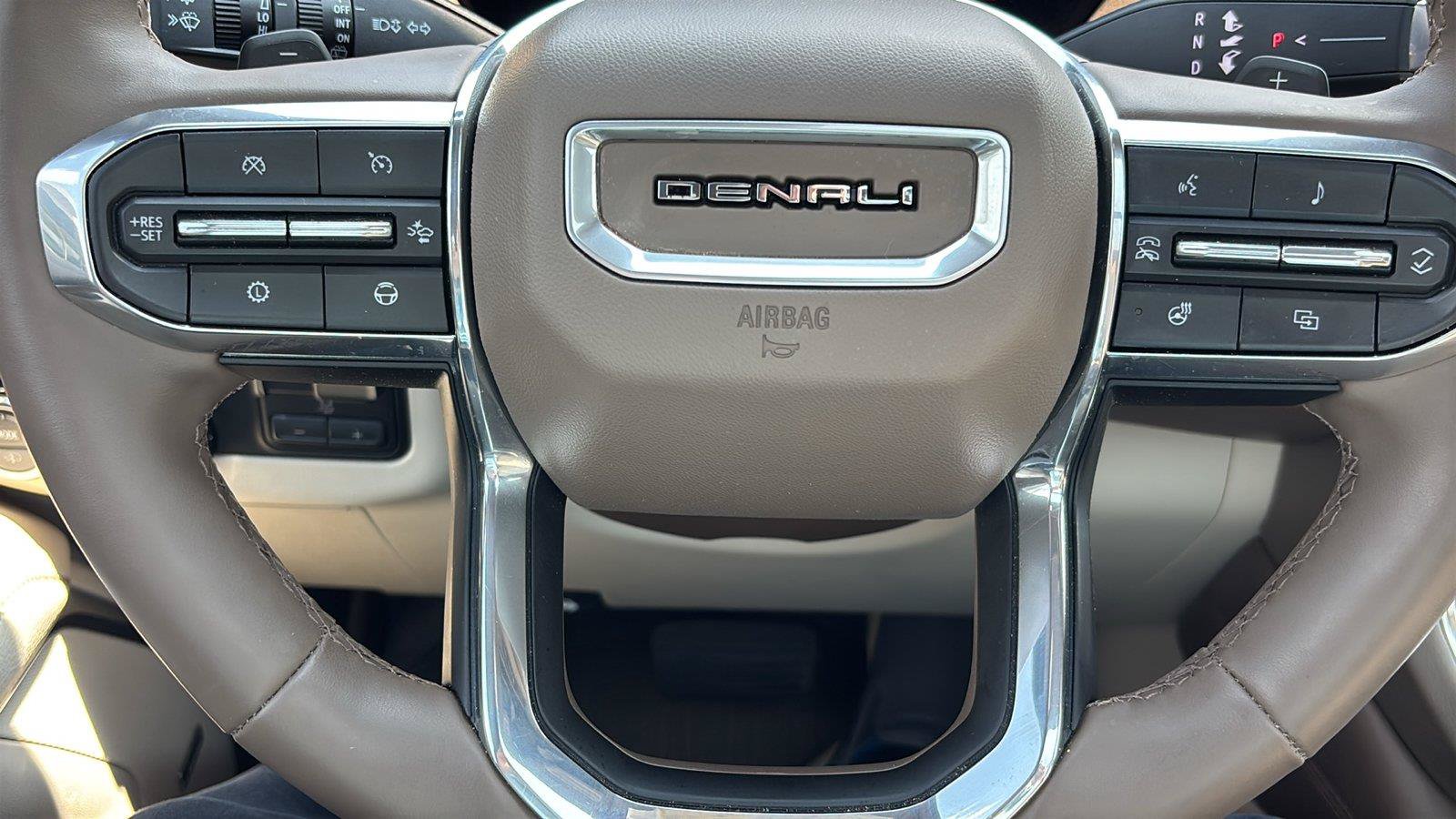 Certified 2026 GMC Yukon Denali w/ Denali Reserve Package RWD image 32