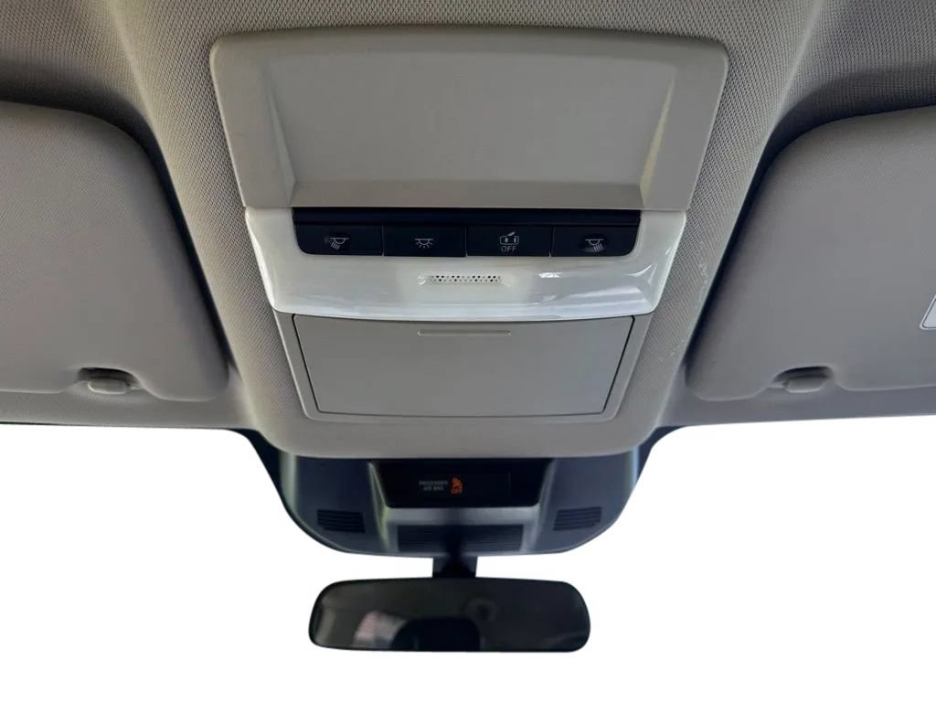 Used 2024 Nissan Rogue S FWD image 26