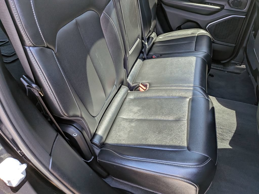 Used 2023 Jeep Grand Cherokee 4WD 4xe image 30
