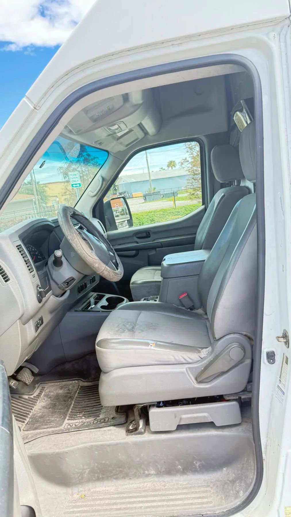 Used 2017 Nissan NV 2500 SV image 9