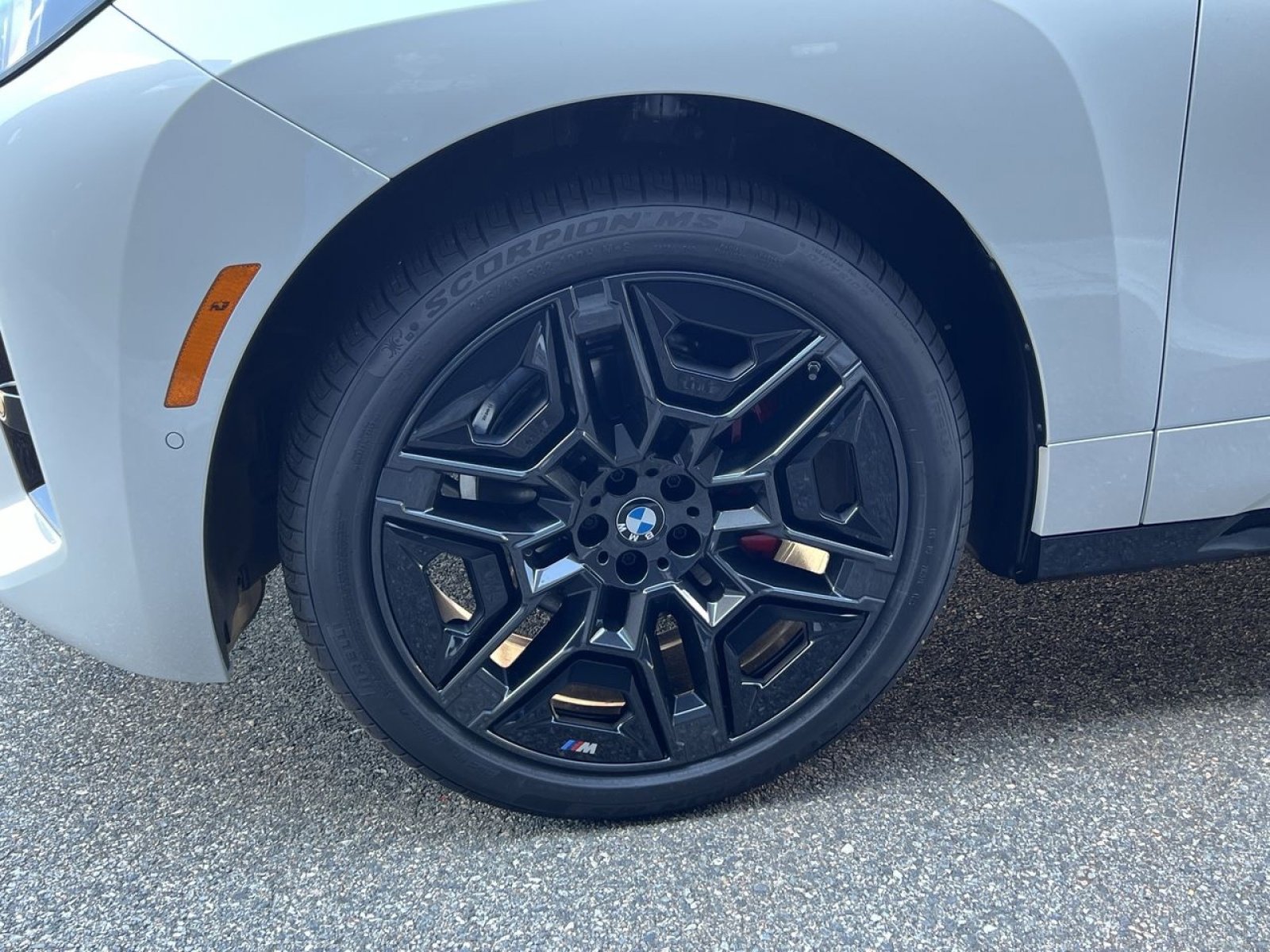 New 2026 BMW iX xDrive60 w/ M Sport Package image 9