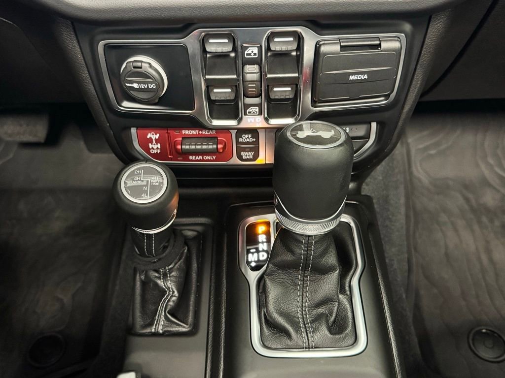 Used 2024 Jeep Wrangler Unlimited Rubicon AWD/4WD image 20