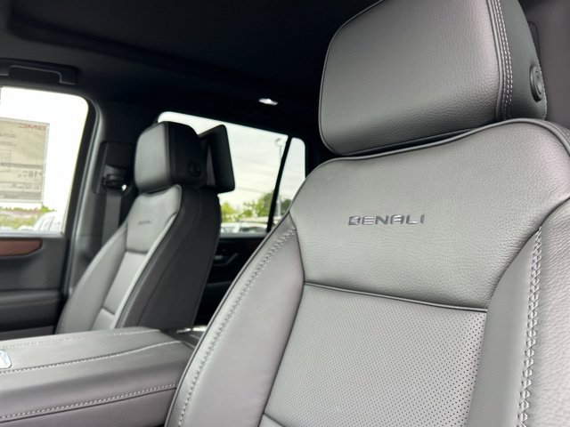 New 2027 GMC Yukon Denali w/ Denali Reserve Package AWD/4WD image 34