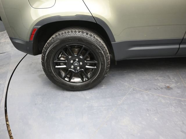 Used 2024 Land Rover Defender 110 S image 9