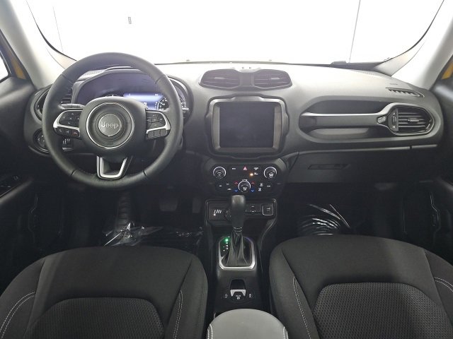 Used 2023 Jeep Renegade Altitude w/ Convenience Group I image 33