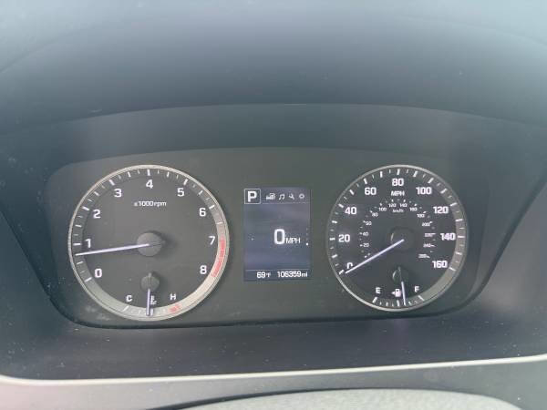 Used 2017 Hyundai Sonata Sport w/ Value Edition Package 02 FWD image 16