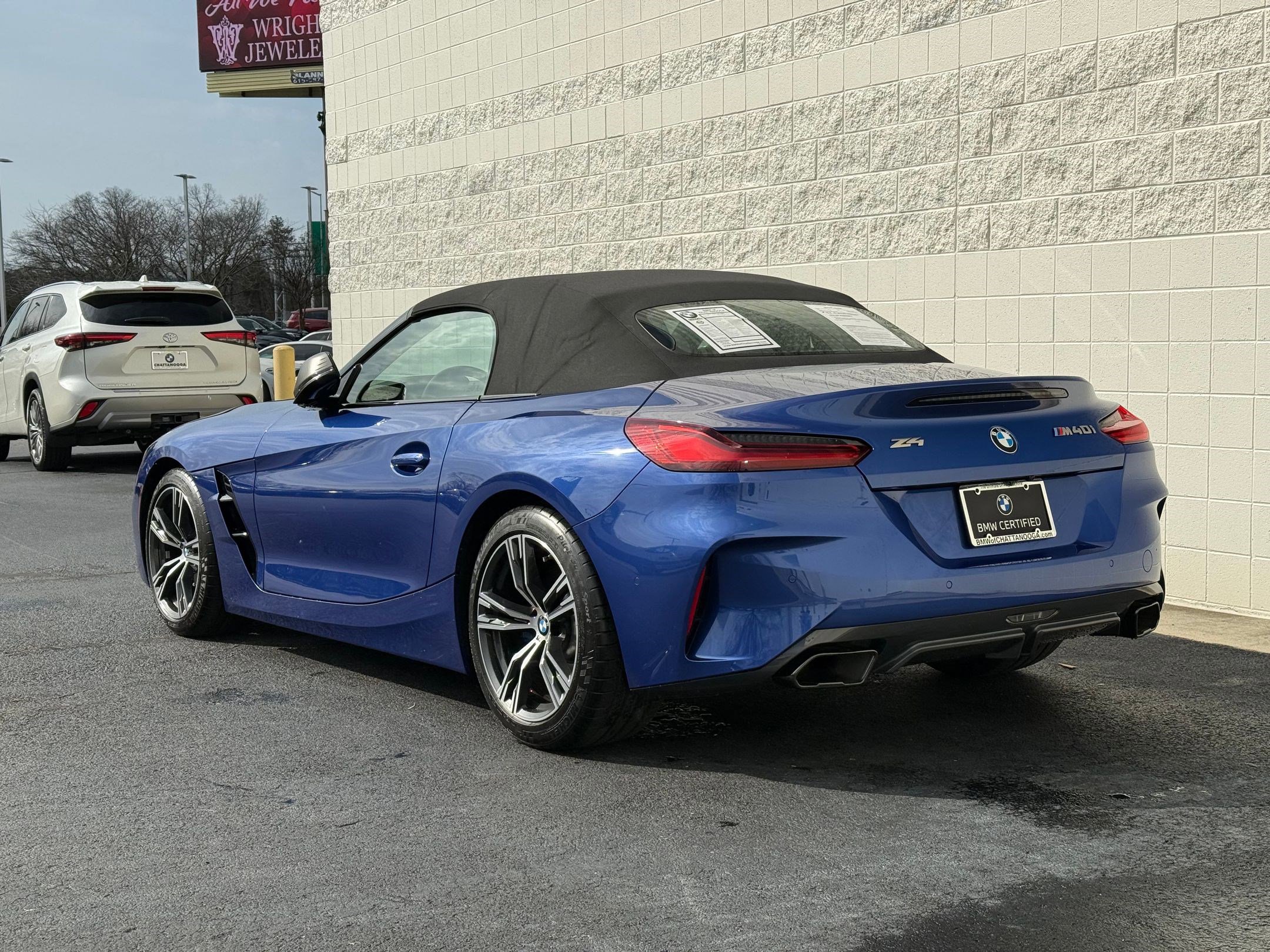 Certified 2025 BMW Z4 M40i w/ Premium Package image 3