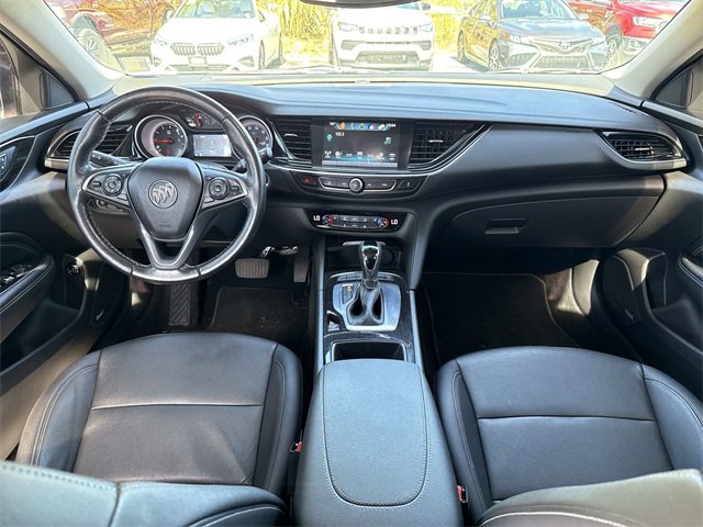 Used 2018 Buick Regal Essence w/ Driver Confidence Package #1 image 21