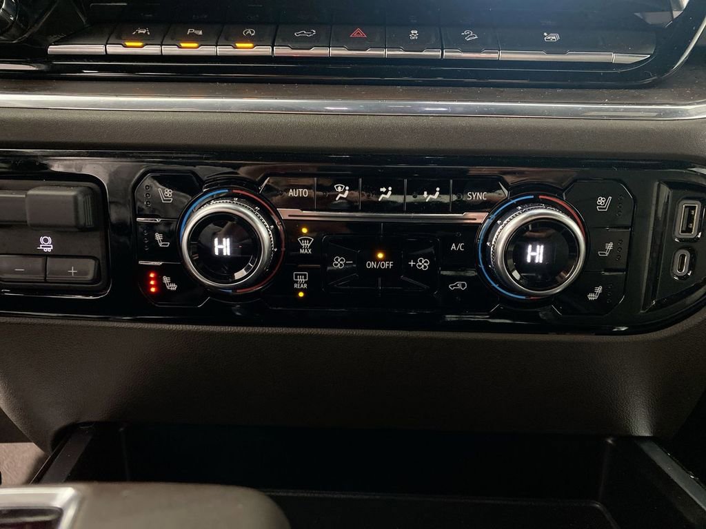 Used 2023 GMC Sierra 1500 SLT w/ SLT Premium Package image 18