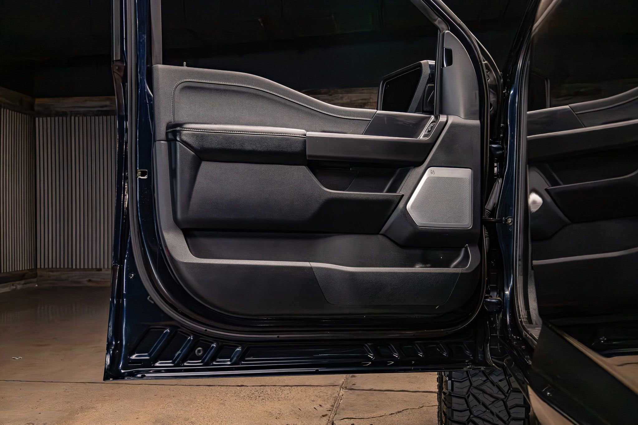 Used 2024 Ford F150 Lariat w/ Equipment Group 502A High AWD/4WD image 33