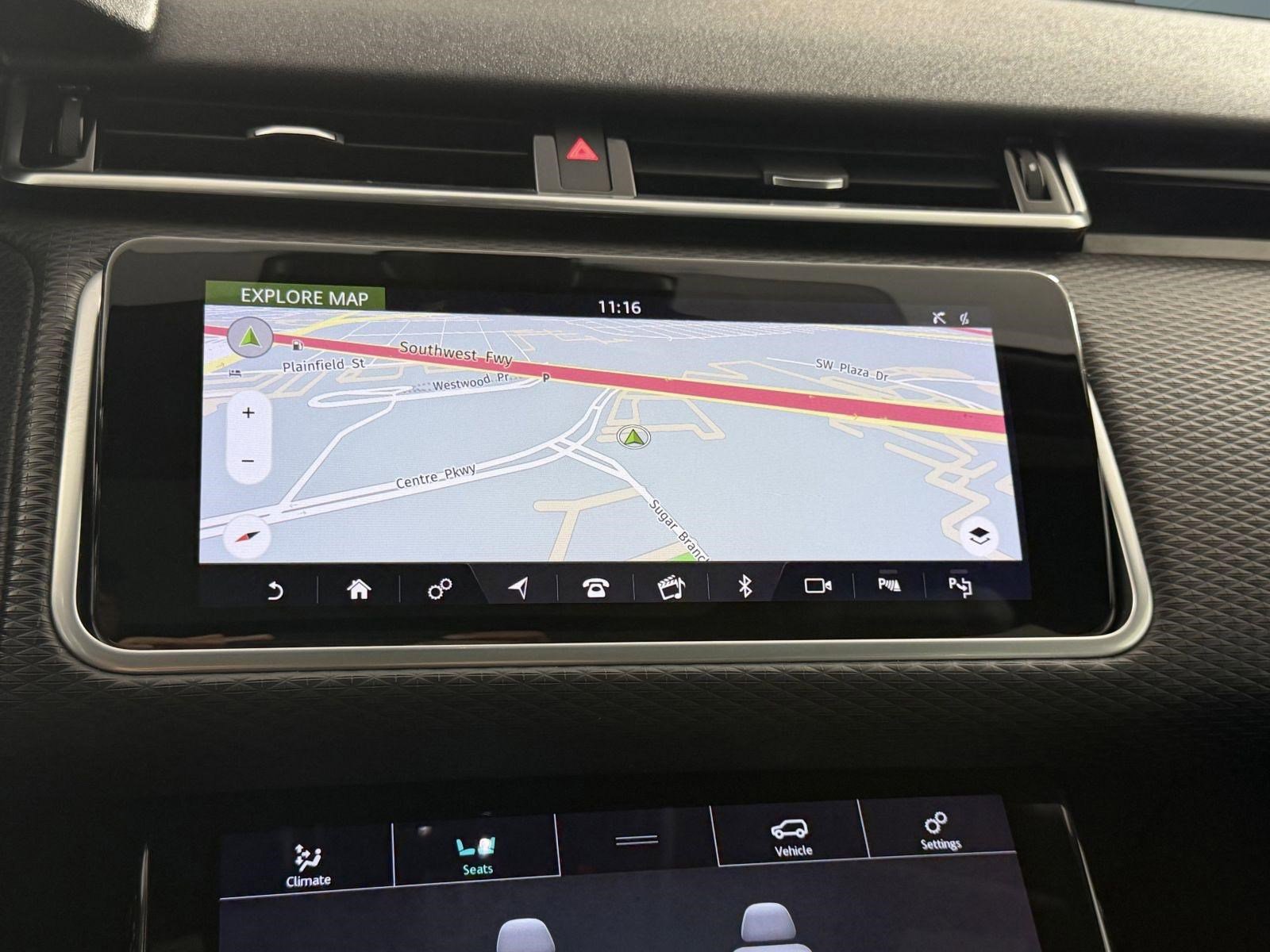 Used 2019 Land Rover Range Rover Velar R-Dynamic SE image 24