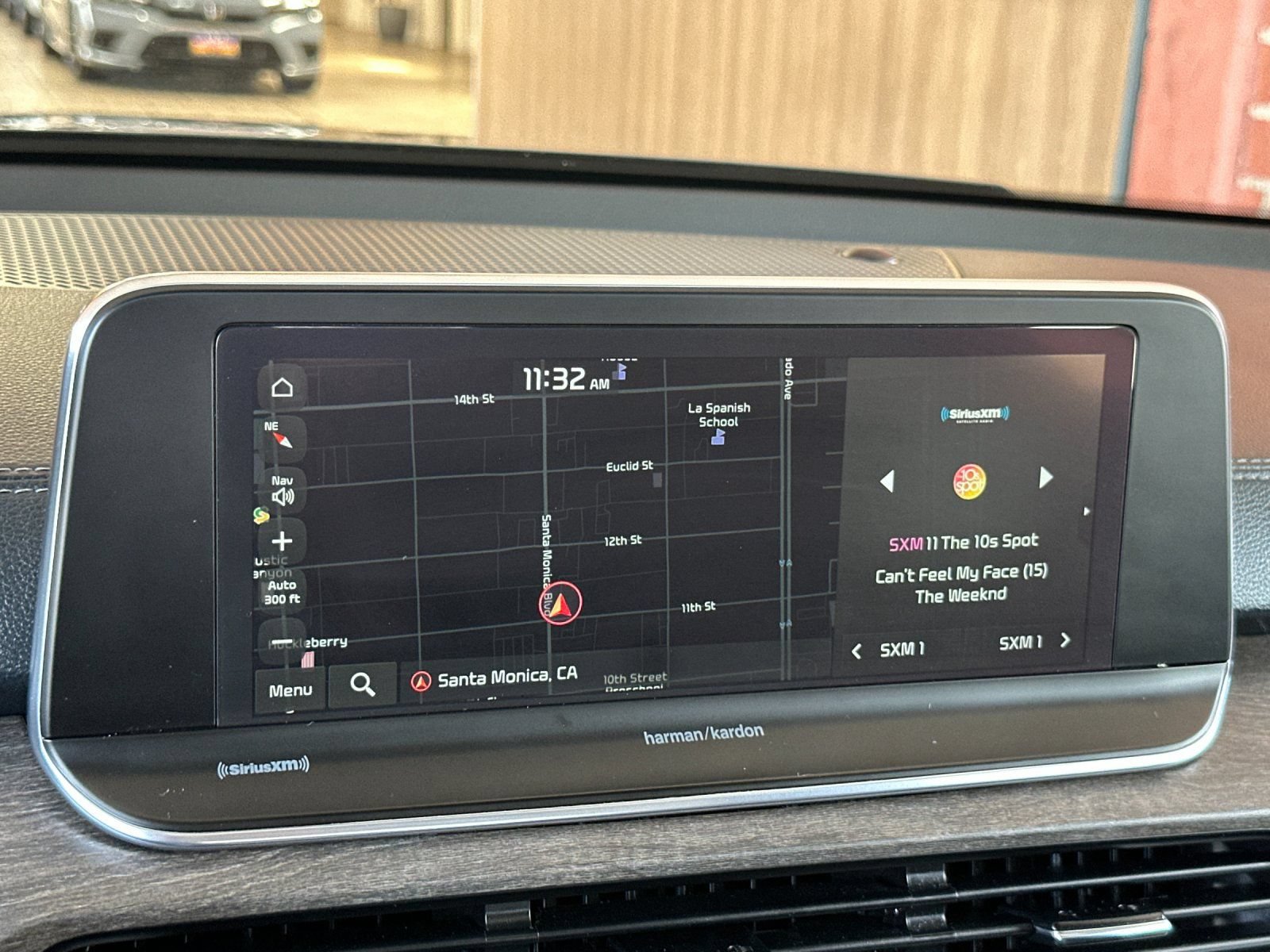 Certified 2022 Kia Telluride SX w/ SX Prestige Package AWD/4WD image 28