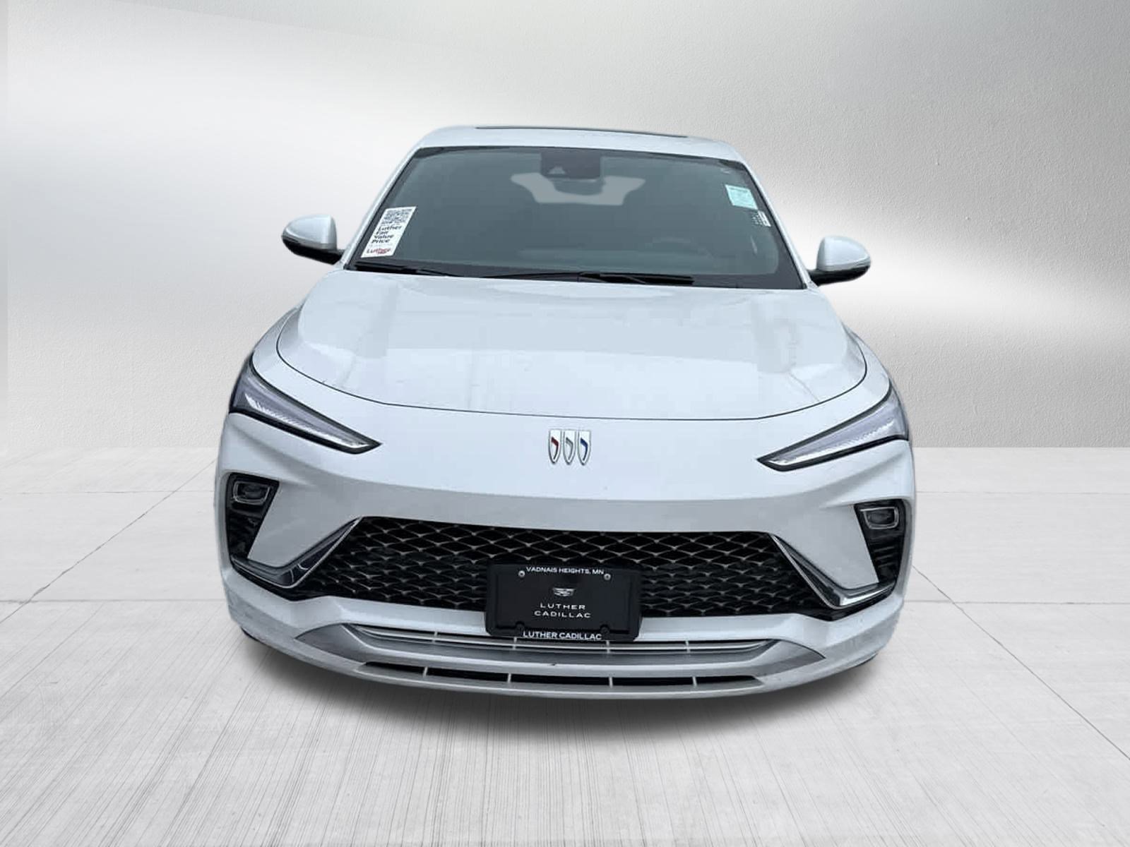 Used 2024 Buick Envista Avenir image 2