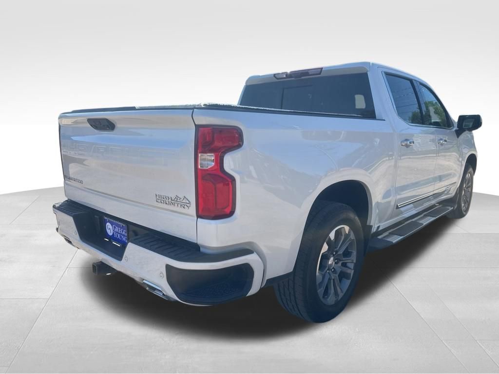 Used 2024 Chevrolet Silverado 1500 High Country w/ Technology Package AWD/4WD image 8