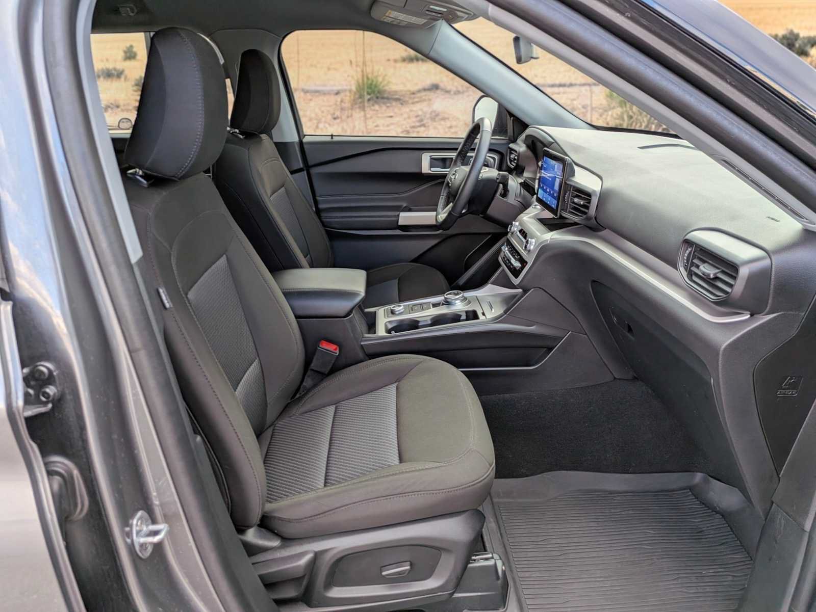 Certified 2024 Ford Explorer XLT AWD/4WD image 18