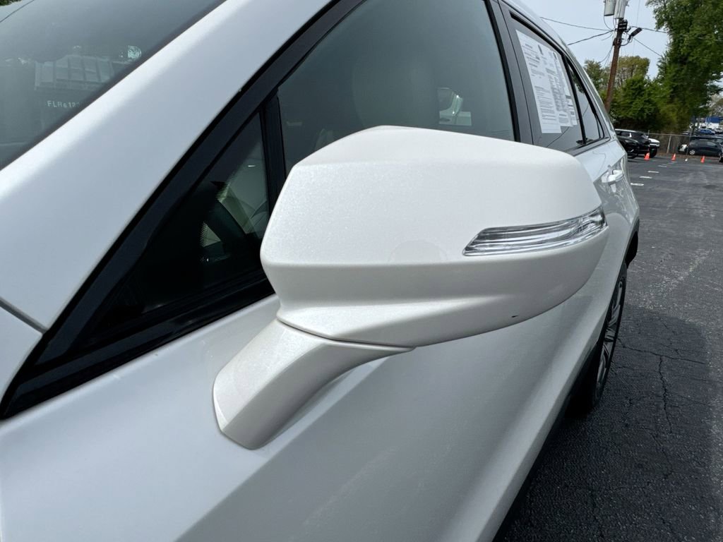 Used 2022 Cadillac XT4 Sport w/ Comfort Package image 11