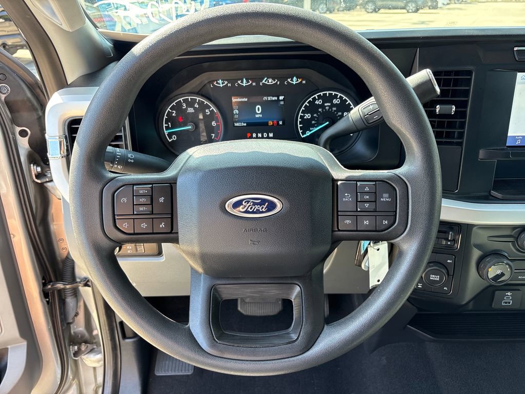Used 2024 Ford F250 XL w/ STX Appearance Package AWD/4WD image 17