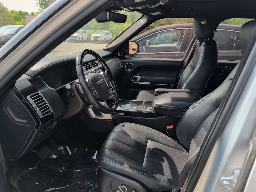 Used 2017 Land Rover Range Rover HSE AWD/4WD image 10