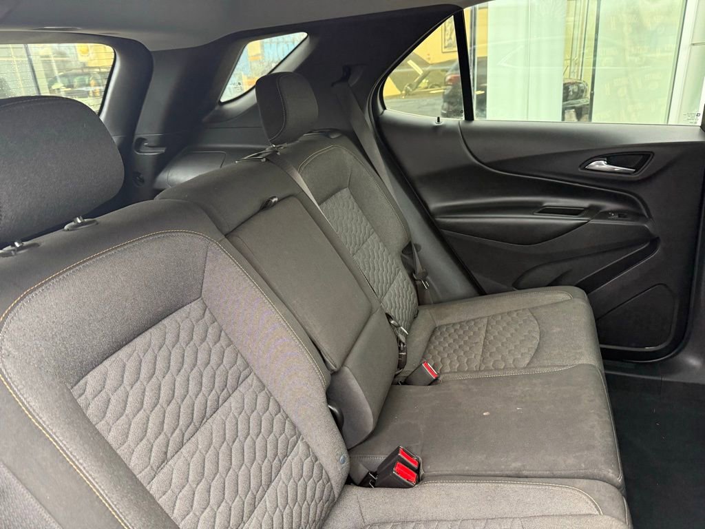 Used 2020 Chevrolet Equinox LT w/ Driver Convenience Package image 23