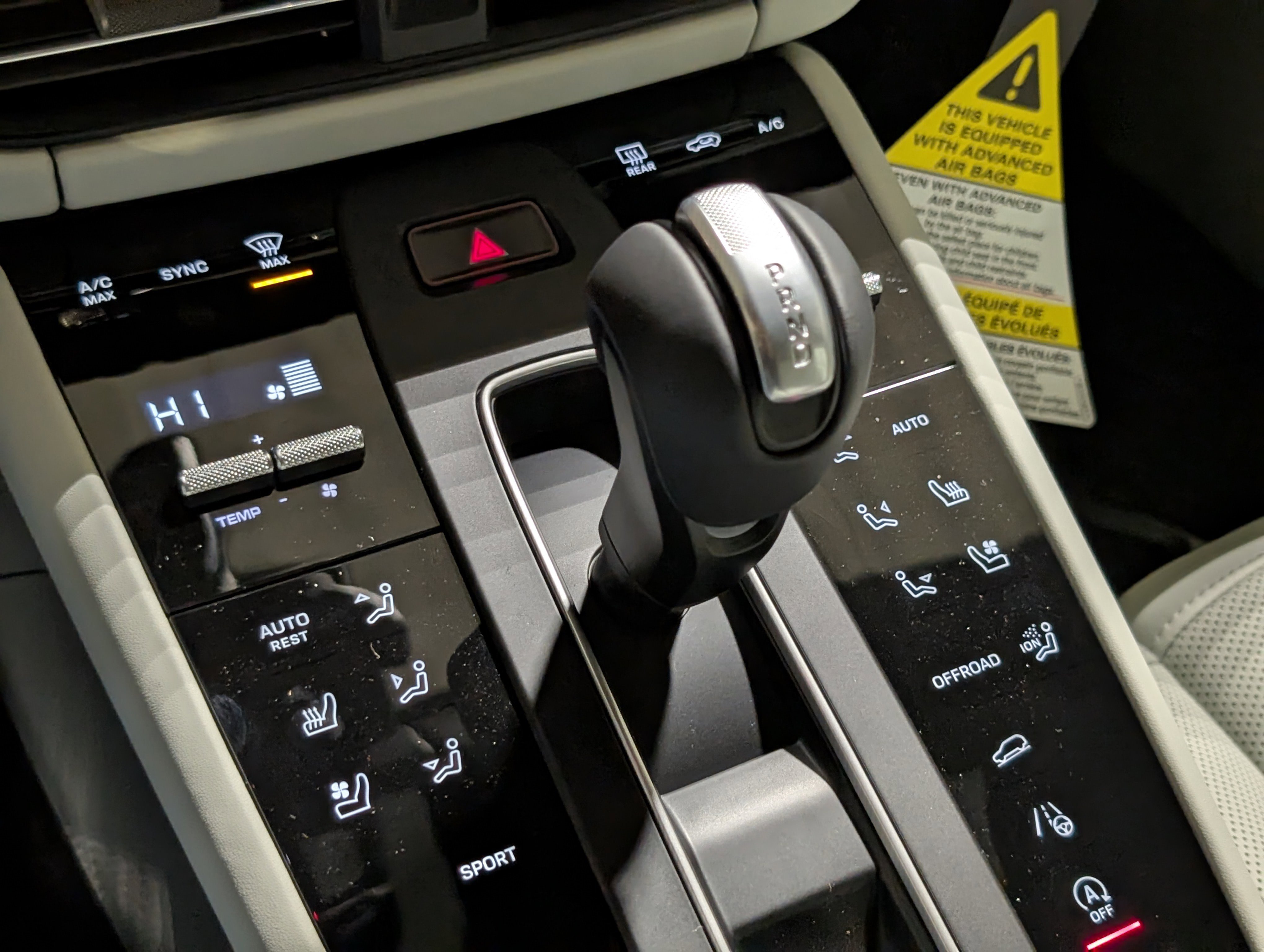 New 2026 Porsche Macan AWD/4WD image 39