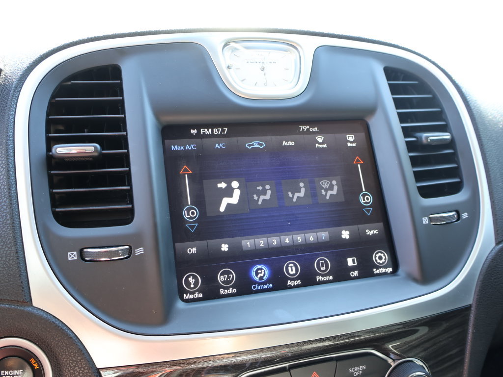 Used 2019 Chrysler 300 Touring w/ Driver Convenience Group RWD image 32