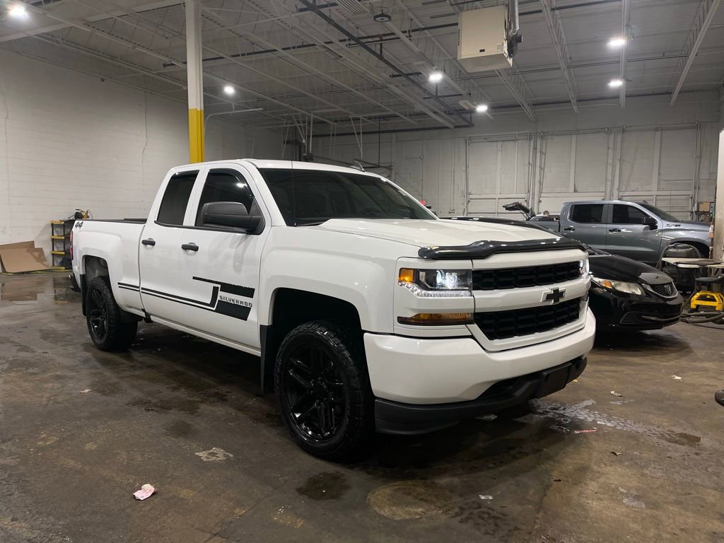 Used 2017 Chevrolet Silverado 1500 Custom w/ Custom Convenience Package image 1