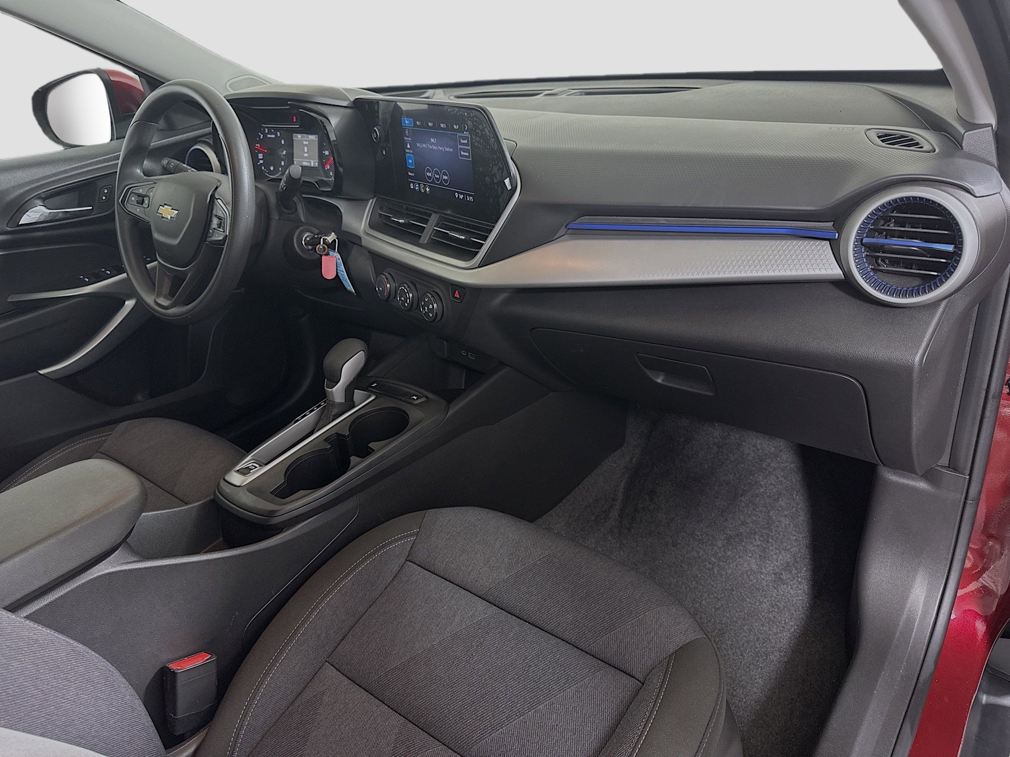 Used 2024 Chevrolet Trax LS w/ LS Convenience Package FWD image 29