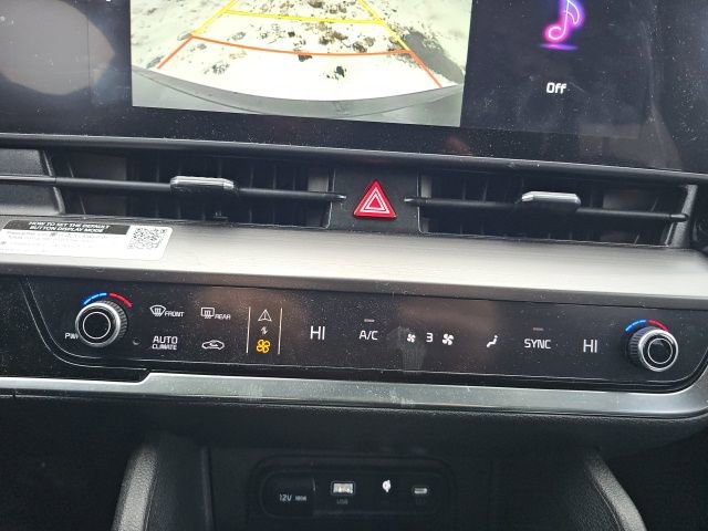 Certified 2023 Kia Sportage EX image 16