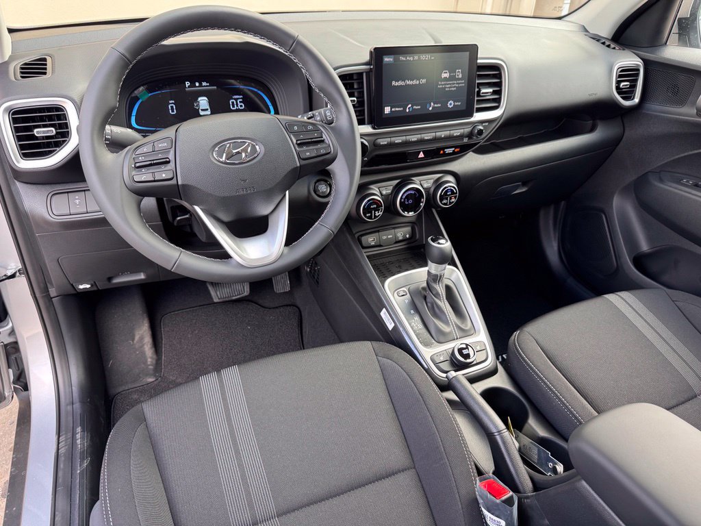 New 2026 Hyundai Venue SEL FWD image 2