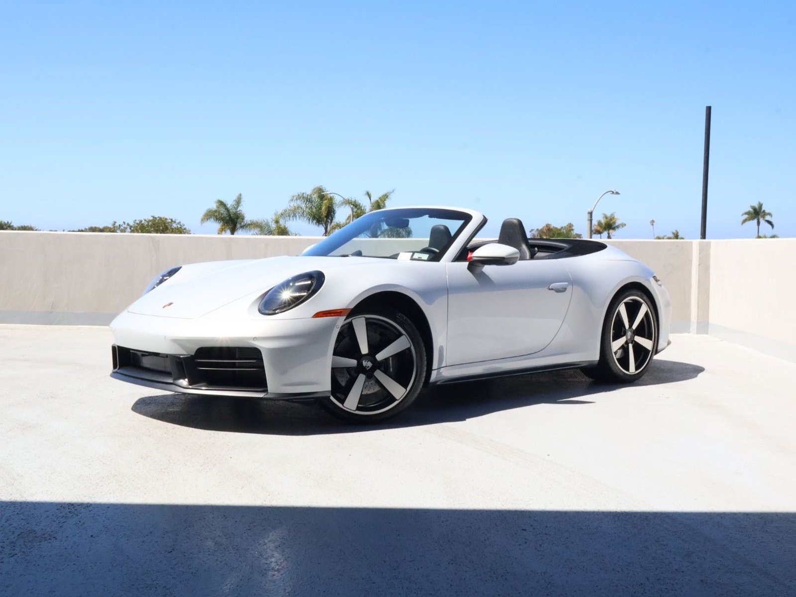 Certified 2025 Porsche 911 Carrera RWD image 6