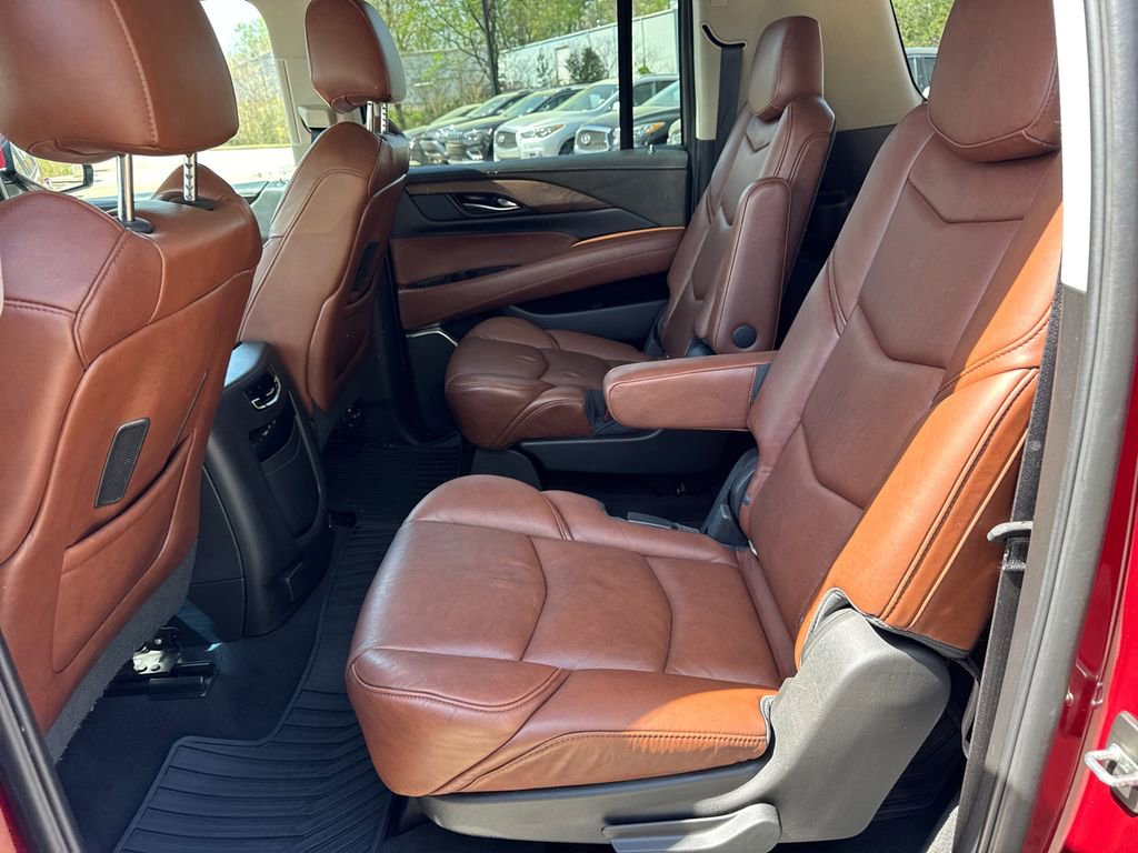 Used 2018 Cadillac Escalade ESV Premium Luxury image 20